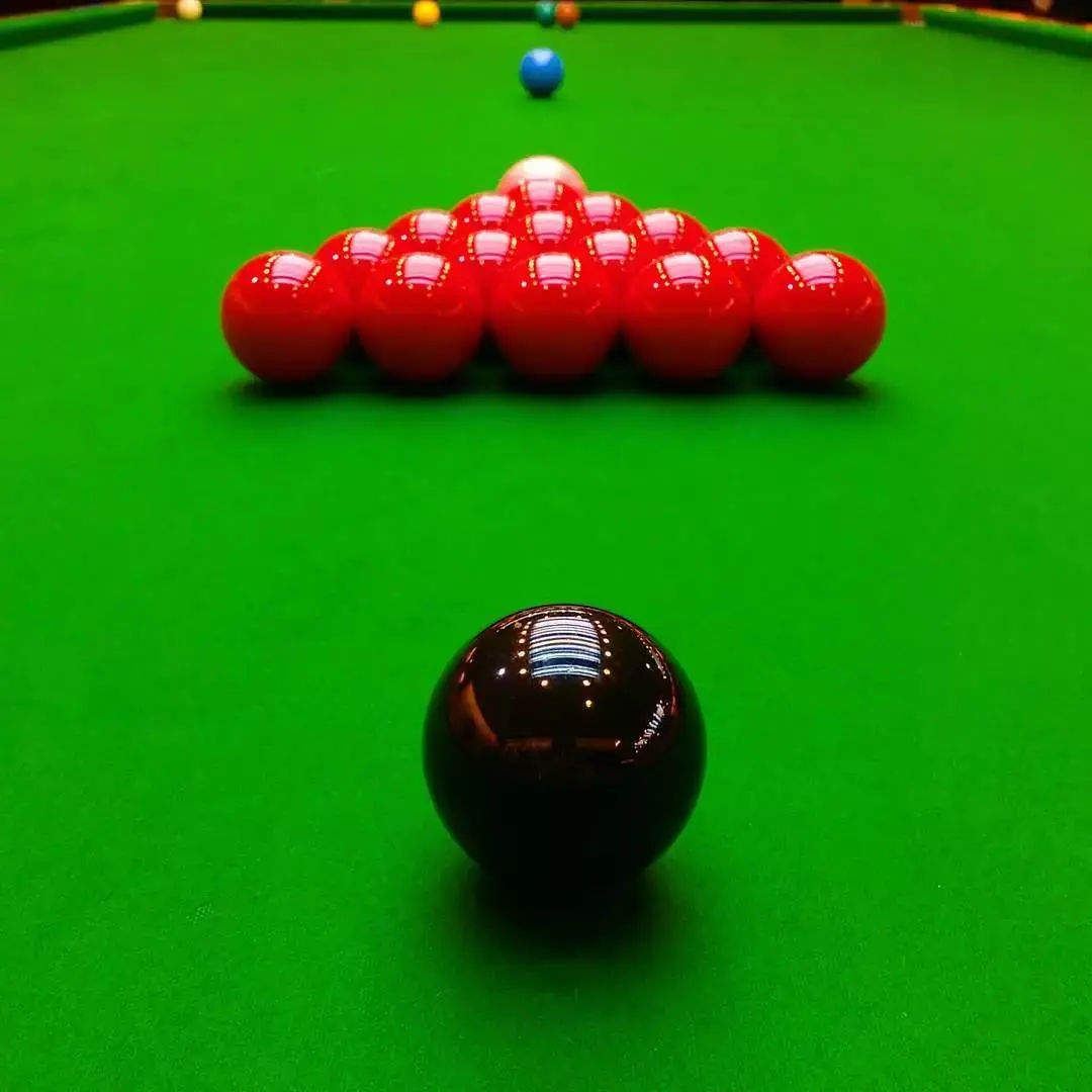 麦克吉尔VS麦格根：2023斯诺克北爱尔兰公开赛第二轮巅峰对决，谁将晋级？